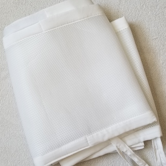 Breathable Baby Mesh Crib Liner White - Picture 2 of 6